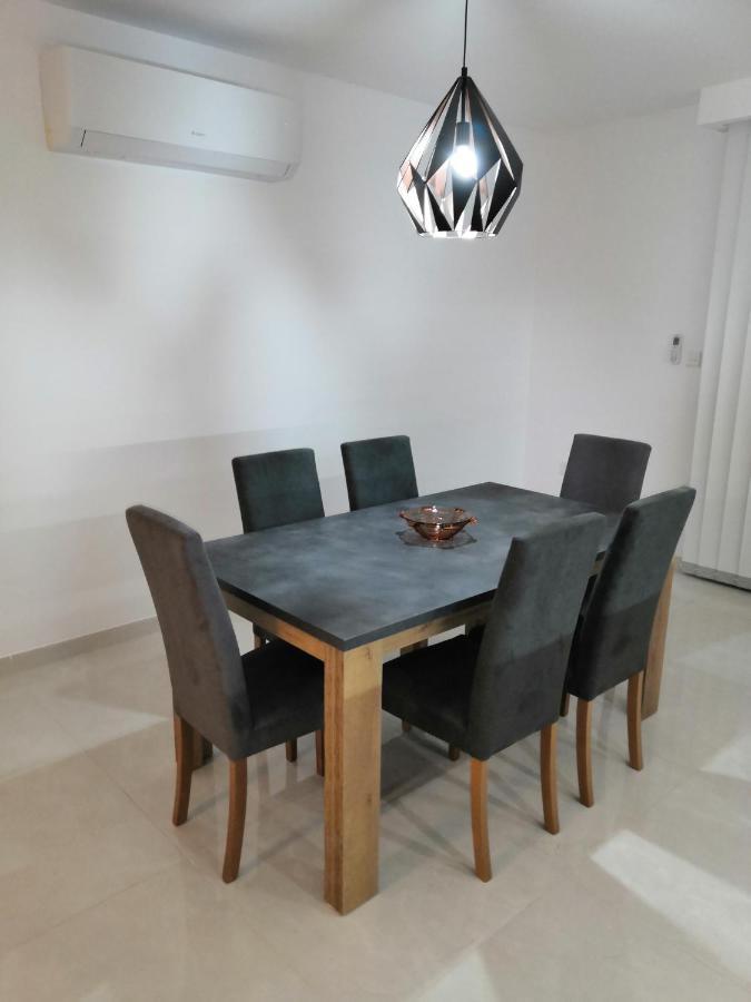 Modern, Spacious, 3 Bedroom Apartment Near Malta International Airport Luqa Bagian luar foto